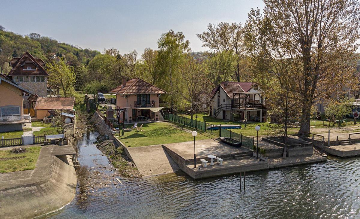 Dunavska Kuca Smederevo Luaran gambar